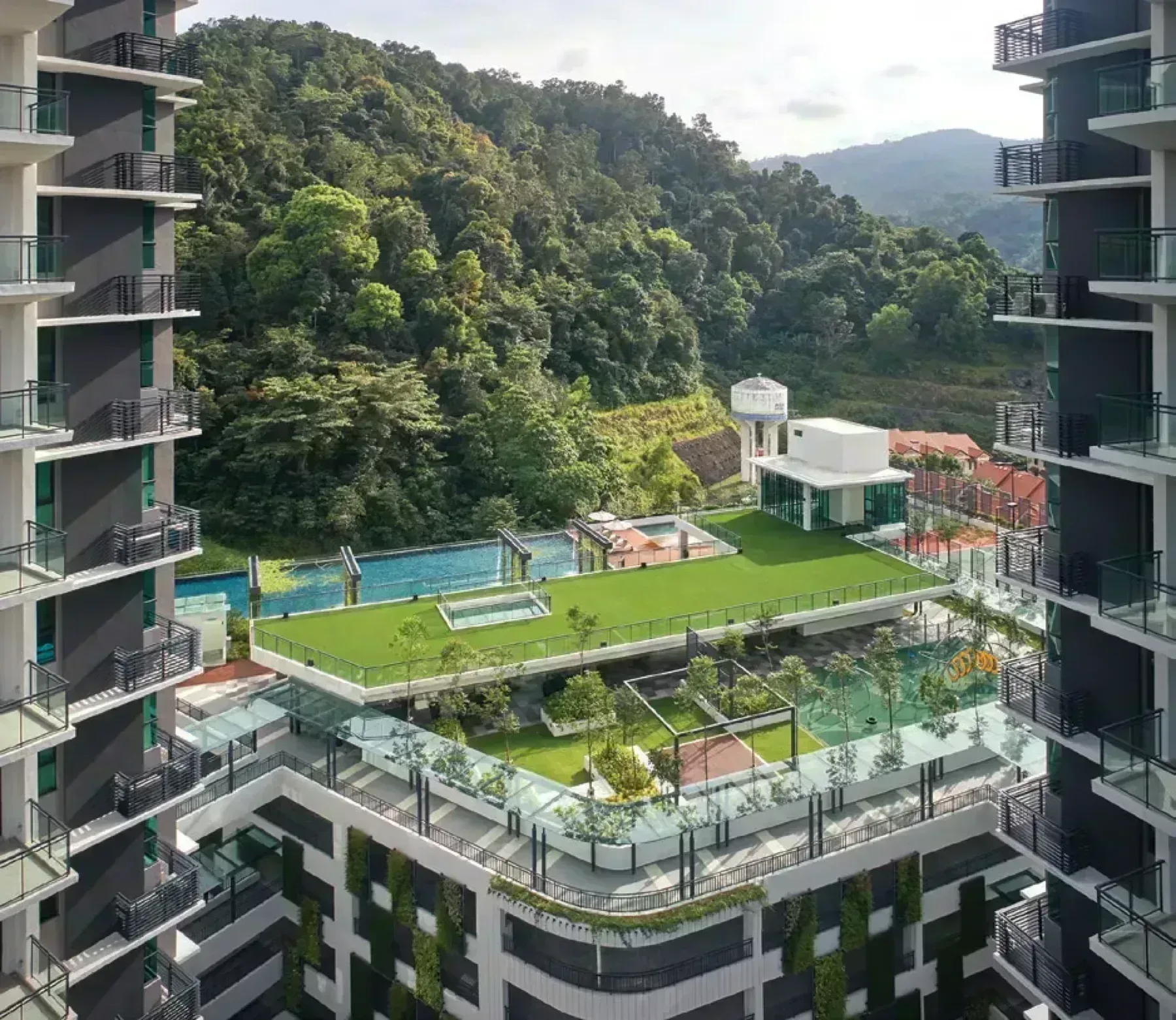Alila 2 facility deck