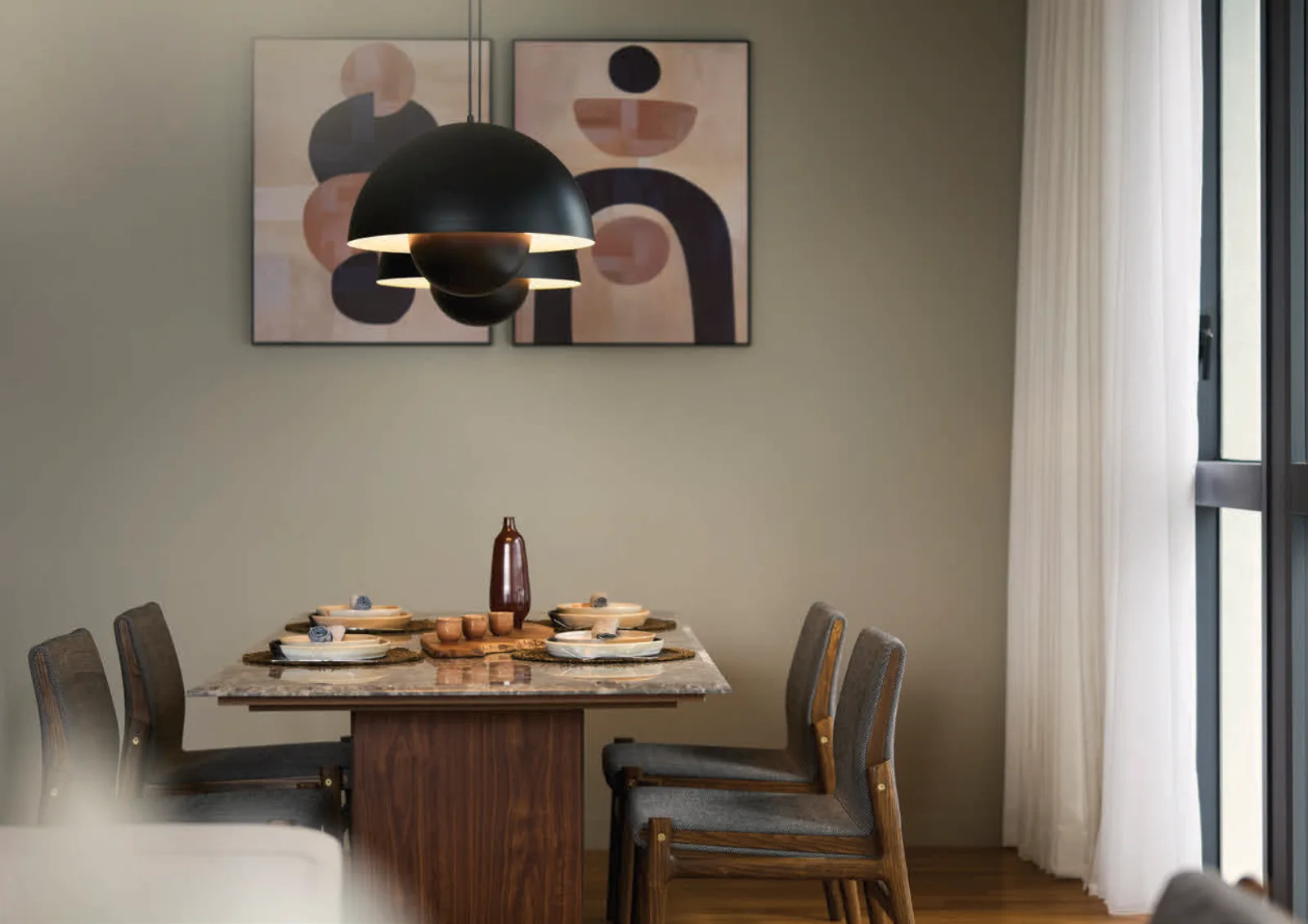 The Conlay residence dining area
